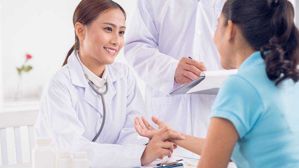 如何降低试管婴儿畸形风险？